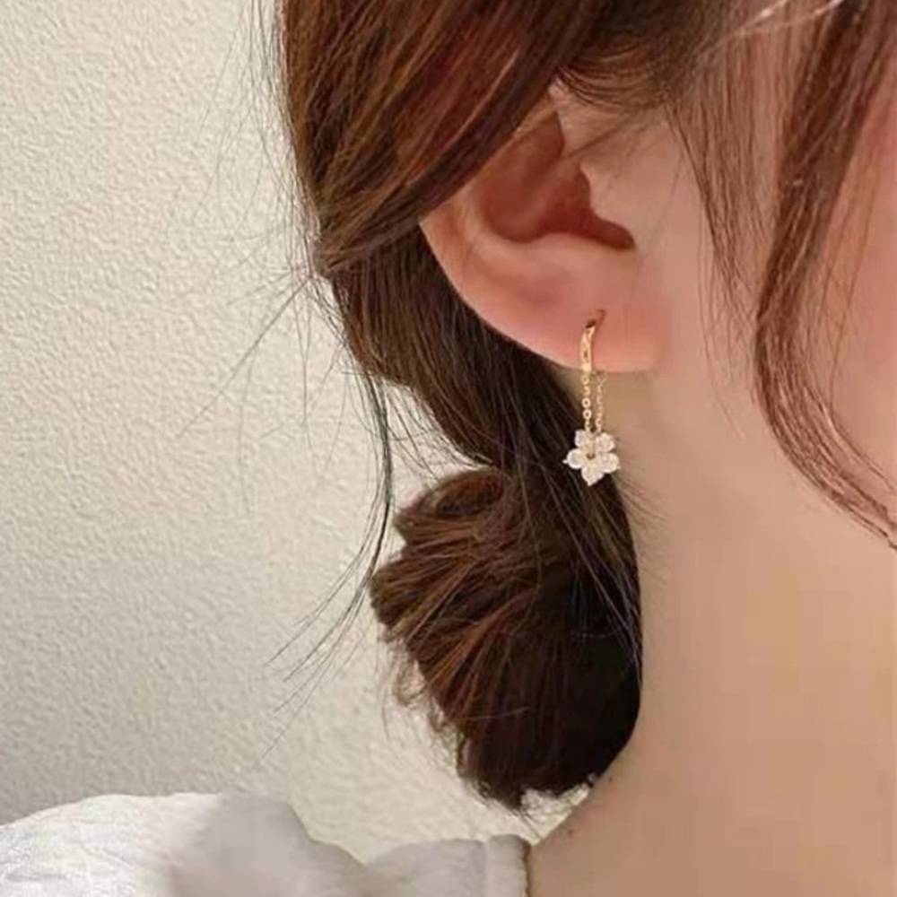 Rhinestone flower charm drop earrings